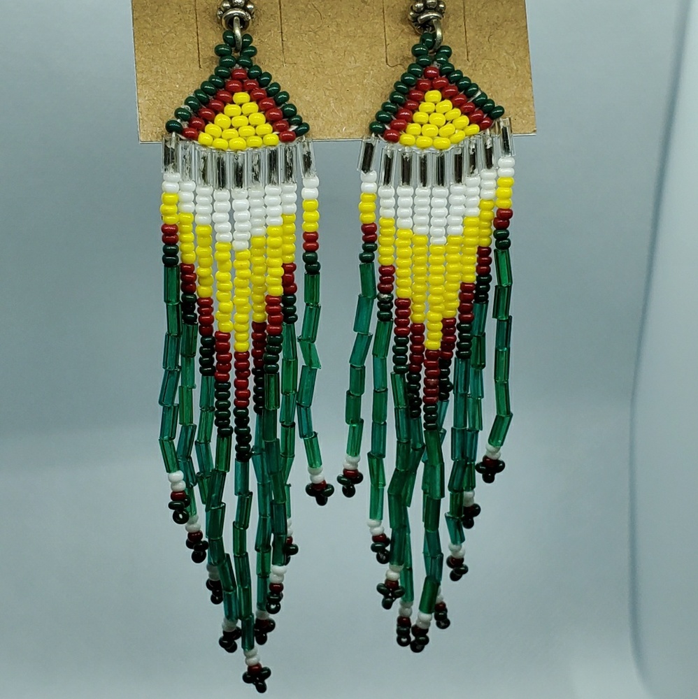 Handmade Native beaded hanging earring